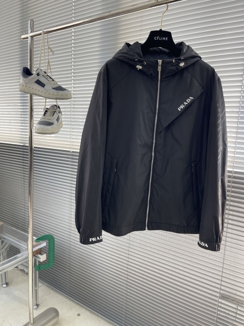 Pra*a outwear